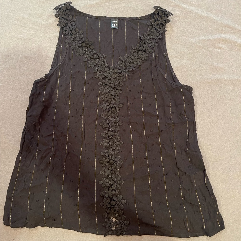 Great condition, never been worn